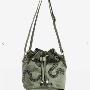 Disturbia Green Velvet Snake Ninia Bucket Bag Purse
